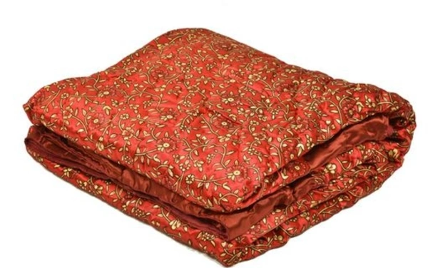 JAIPURI SILK AC QUILT RAJAI WITH GOLD PRINT DOUBLE BED SIZE Thread Count:220 -  Free Size,  Silk,  Pack of1